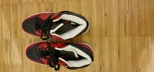 gebrauchte Sportschuhe