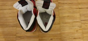 gebrauchte Sportschuhe Bild 2