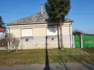 Komitat Vas, West Ungarn, in Pápoc - Haus zu verkaufen.