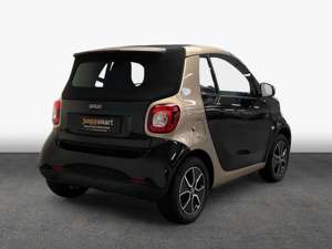 smart forTwo fortwo cabrio EQ passion Bild 2