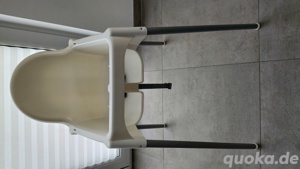 Kinderstuhl mit Sitzgurt, weiß silberfarben