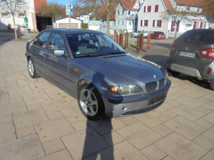 BMW 318i Bj 11 2003 TÜV  3 25 Km 162,000 Klima Navi Alu Bild 1