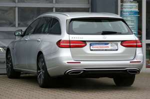 Mercedes-Benz E 300 de T 9G-TRONIC Avantgarde Bild 3