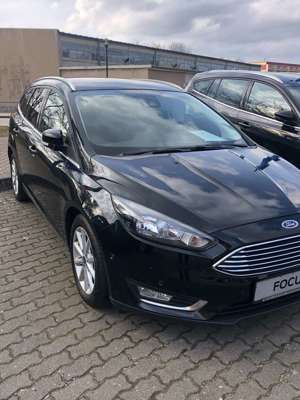 Ford Focus Turnier 1.0 EcoBoost Start-Stopp-System Titanium