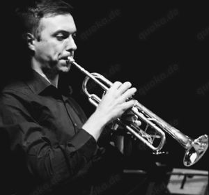 Italienischer Orchestermusiker bietet Trompeten-Tutorials an