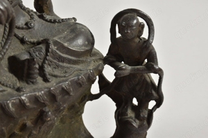 Asiatika Bronze Figur Buddha signiert