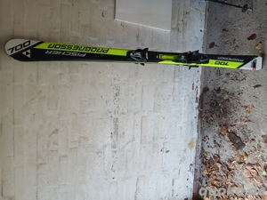 Ski mit Bindung