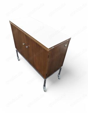 Hausbar mit Theke der 60er Bild 2