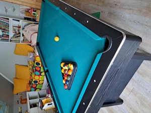 Billardtisch  mit Zubehör 