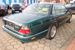 Jaguar XJ40 X300 Sovereign*AUTOMATIK*LEDER*KLIMA*el.SD* Bild 5