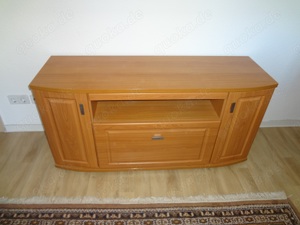 TV Board, Holz, B 135 cm H 66 cm T 45 cm  Bild 3