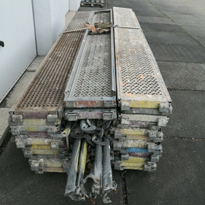 Gebrauchtes Gerüst LayherAsscoMJ ca. 190 m  mit 3,07 Stahlböden Baugerüst