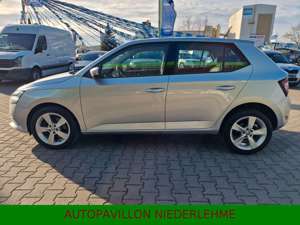 Skoda Fabia 1.0*Klima*LED*Alu*Bluetooth*android*Apple*