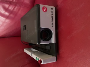 Leitz Diaprojektor Pradovit 253 IR mit Infrarotfernbedienung Bild 4