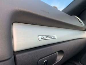 Audi A4 Cabrio 3.2 quattro Schalter S-Line 18" BOSE Bild 4