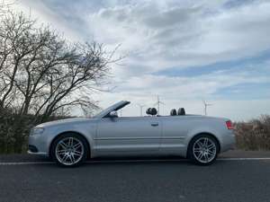 Audi A4 Cabrio 3.2 quattro Schalter S-Line 18" BOSE Bild 5