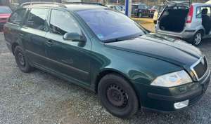 Skoda Octavia 2.0 TDI DSG Combi Xenon Navi Sitzh AHK