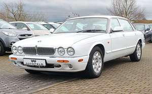 Jaguar XJ8 4.0 V8 Lang/SHEFT/LEDER/KLIMA/SHZ/TEMP/TOP