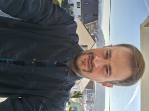 Suche Frauen im Alter von 20 bis 70 Jahren für Dating und Sex