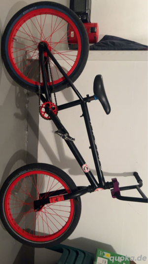 schwarz rotes bmx