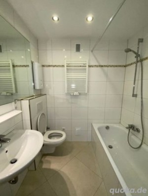 3-Zimmer-Wohnung mit Balkon und Parkettboden