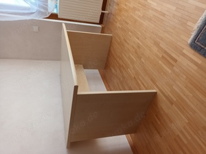 Hochwertiger Schreibtisch, 125 x 80 cm, deutsches Fabrikat, Ahorn-Holzdekor, sehr stabil