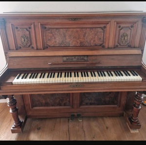 Antikes vollfunktionsfähiges Klavier (Walnussholz) Bild 6