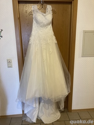 Brautkleid