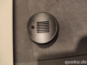Mückenstecker verscheucht die Mücken 