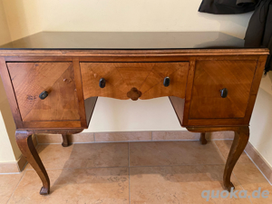 Vintage-Schreibtisch mit Glas