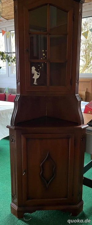 Eck - Vitrinen - Schrank