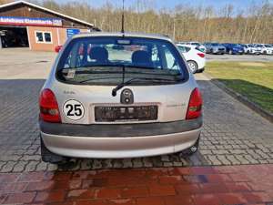 Opel Corsa 25 km/h !!! Bild 3