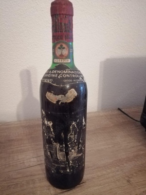 Alte Weine , Kellerfund z.B. Barolos Bild 2