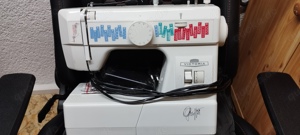 Nähmaschine , kaum benutzt  , fast wie neu . Bild 2