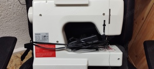Nähmaschine , kaum benutzt  , fast wie neu . Bild 4