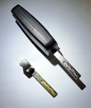 Funkschlüssel Schlüssel Mitsubishi Honda Seat Smart Peugeot  ..... Keycard Fahrzeugschlüssel  