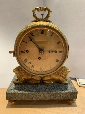 Wiener Biedermeier Löwenreisewecker