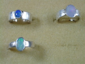 NEU: HANDARBEIT: 3x Ring 999 Silber mit Opal - je 60,-