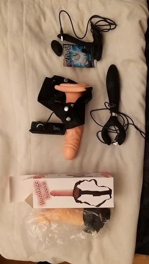 konvulut: 3x e-dildo und 1x normaler dildo