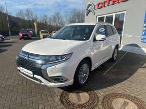 Mitsubishi Outlander PHEV Plus Spirit 4WD