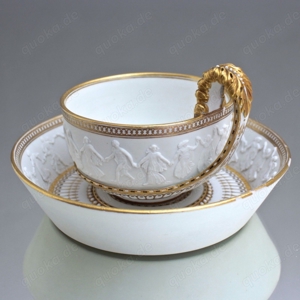Meissen um 1800 rare Tasse mit Wedgwood Biskuit Relief Campanertasse cabinet cup