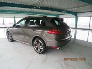 Porsche Cayenne TURBO   Neupreis 161000 €