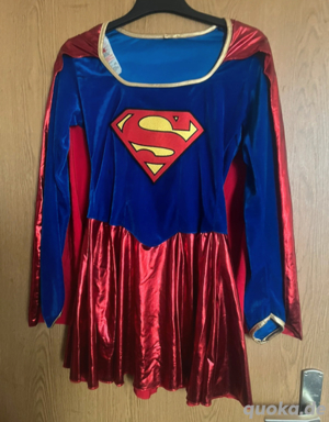 Verkaufe dieses Supergirl Kostüm