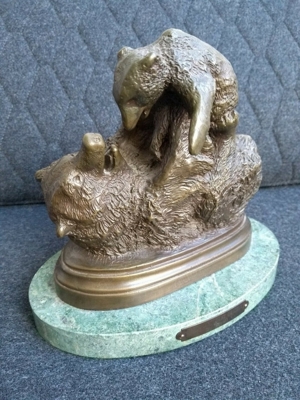 Bronze Sculpture Anna Hyatt Huntington signed Sculpture MAMA AND CUB GRIZZLY1920