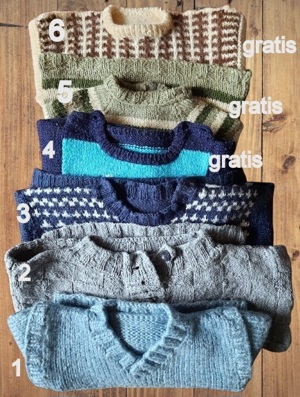 Handgestrickte Kinderpullover in verschiedenen Größen alle zum Superpreis und teilweise gratis
