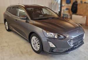 Ford Focus Turnier Titanium  Navi PDC Kamera DAB Bild 3
