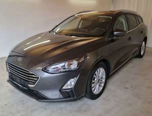 Ford Focus Turnier Titanium  Navi PDC Kamera DAB