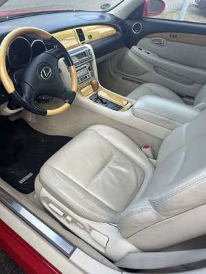 Lexus SC 430 Vollausstattung Bild 3