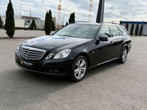 Mercedes-Benz E 220 CDI AUTOMATIK/NAVI/LEDER/AHK/STZHZG/TEMP/MFL