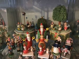 Wendt & Kühn große Sammlung Spieluhren,Figuren Erzgebirge  Bild 6